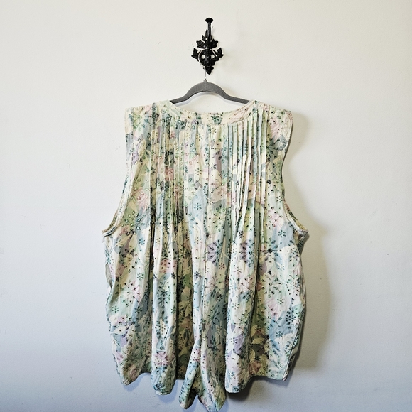 NWT Lovelo Floral Eyelet Romper Size 3X Pastel Watercolor V Neck Plus Size - Picture 4 of 6